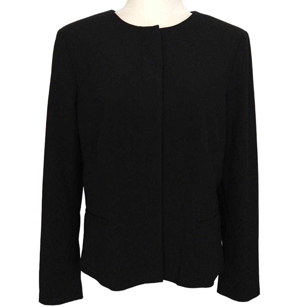 Ann Taylor The Crewneck Jacket in Seasonless Stretch Black Career Office Preppy